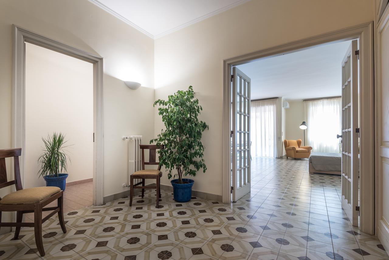 Suite Della Villa Lecce Bagian luar foto